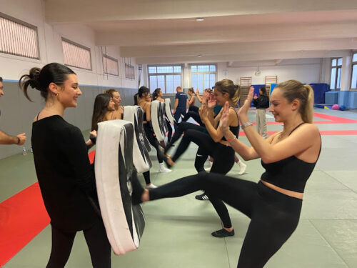 Formation auto-défense féminine